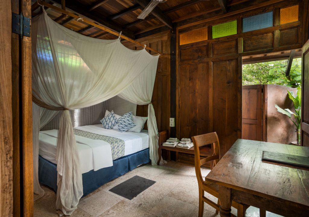 The wooden interior in Javanese style of Bungalow 4